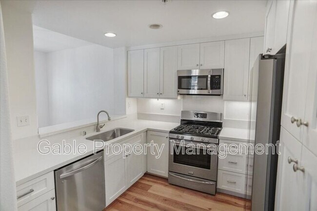 Foto del edificio - 28279 Canterbury Ct