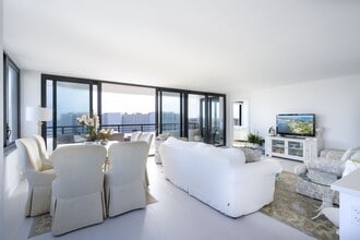 Building Photo - 3589 S Ocean Blvd