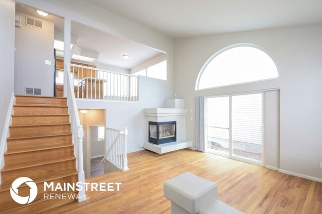 Building Photo - 4652 Genoa St