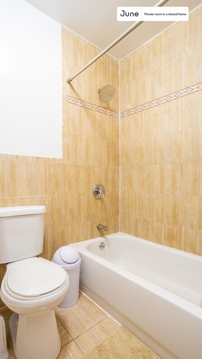 Foto del edificio - Room in Shared 4 bed/2 bath home in Flatbush