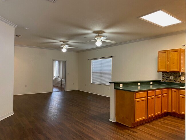 Foto del edificio - 4701 NW 78th Rd