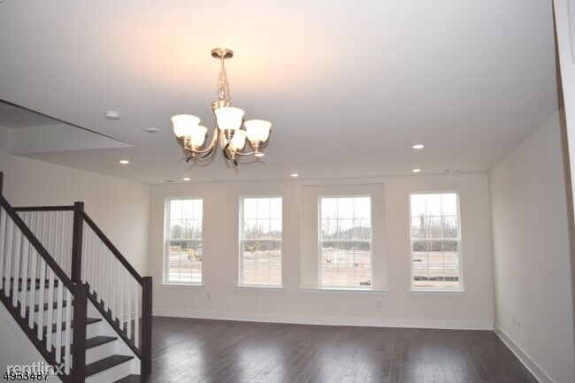 Foto del edificio - 3 br, 3.5 bath Townhome - 6 Gerhard Pl
