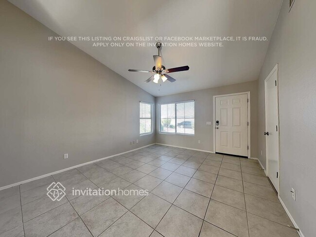 Building Photo - 1655 E Redfield Rd