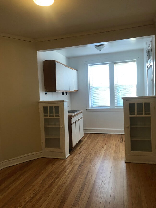 Foto del edificio - 4011 N Lowell Ave