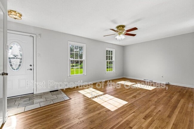 Building Photo - 810 Applegate Ct
