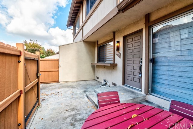 Building Photo - 2322 Conejo Ln