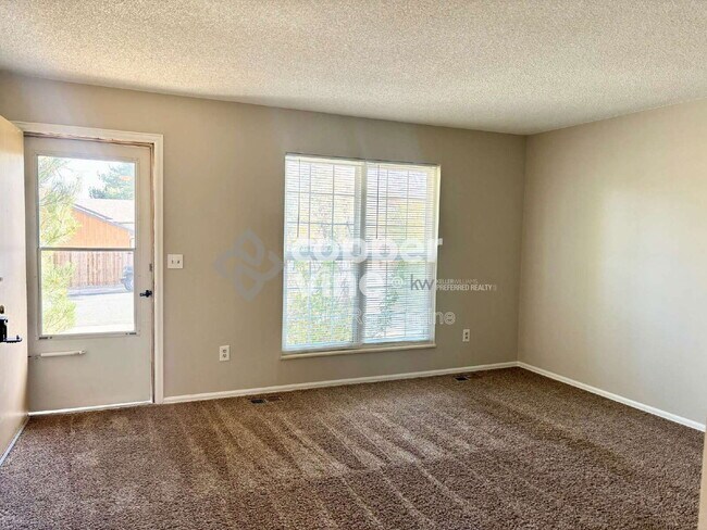 Foto del edificio - 1479 Taft Pl