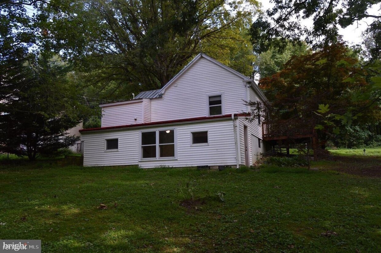 Primary Photo - 2 br, 1 bath House - 15127 Comus Rd