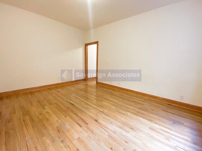 Foto del edificio - 64 West 108th Street