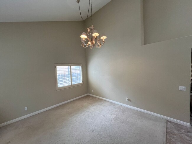 Building Photo - Great Family Home
