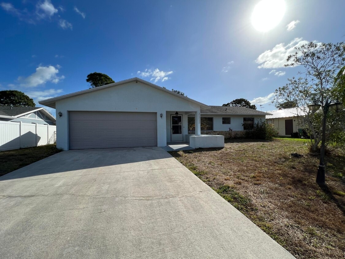 1111 SE Preston Ln, Port Saint Lucie, FL 34983 House Rental in Port Saint Lucie, FL