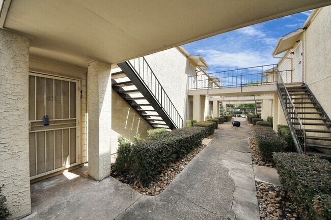 Foto del edificio - 10075 Westpark Dr