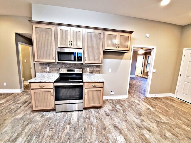 Building Photo - HOUSE FOR RENT - HARTSELLE