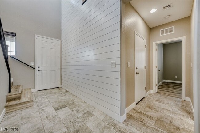 Building Photo - 9061 Field Maple St