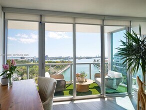 Building Photo - 888 Biscayne Blvd