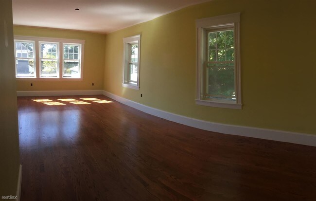 Foto del edificio - 3 br, 2 bath Duplex - 26 Parker St