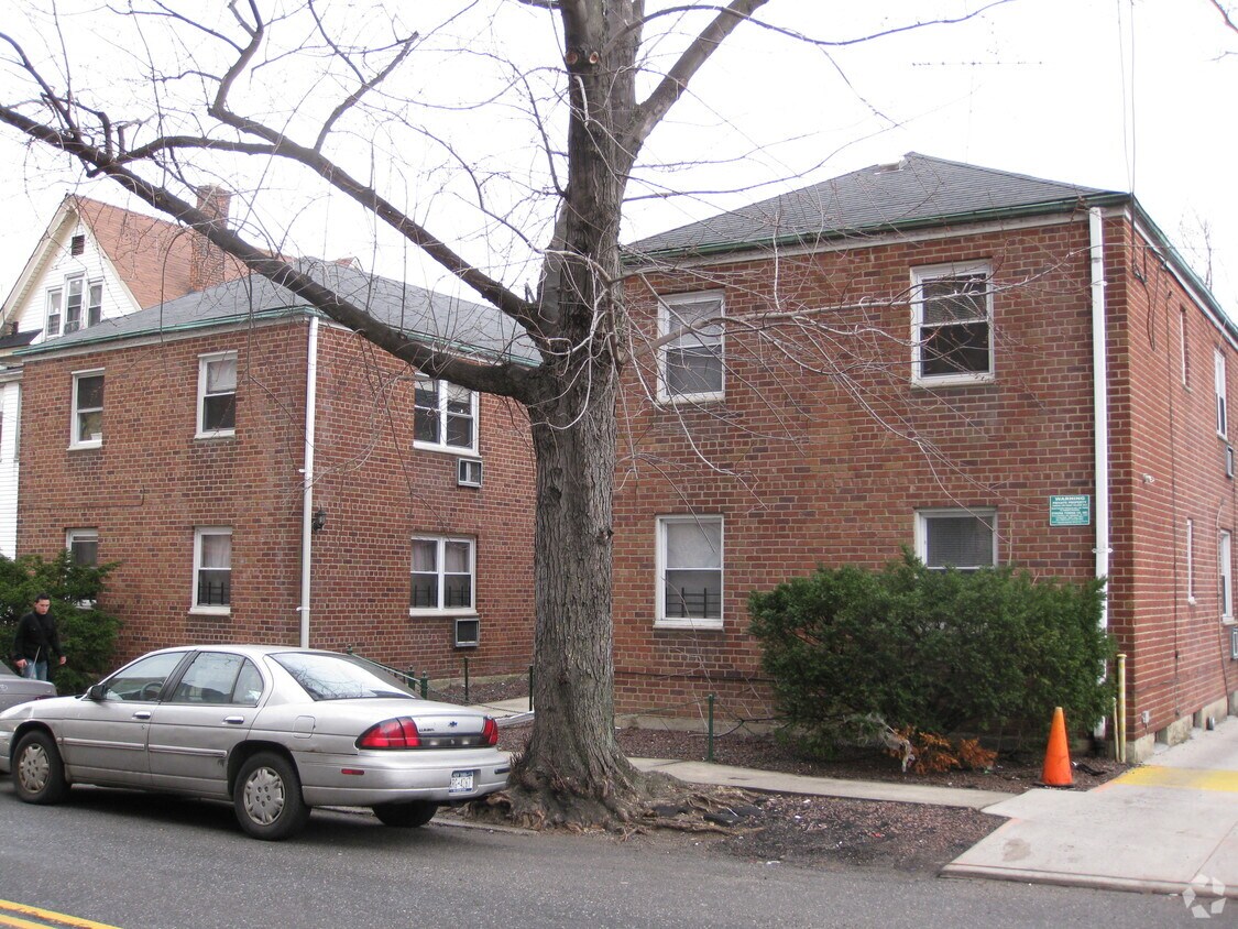 Foto del edificio - 147-15 35th Ave