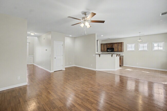 Foto del edificio - 1235 Peacock Trail