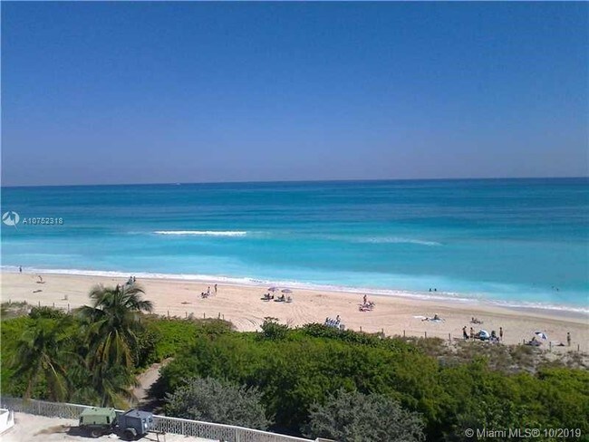 Building Photo - 5555  Collins Ave  8K Miami Beach FL 33140