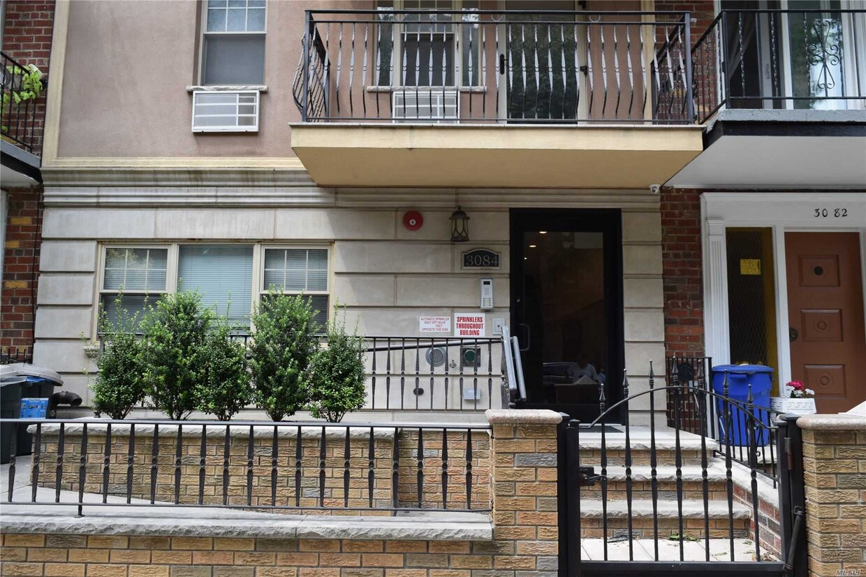 Primary Photo - 30-84-84 29th St
