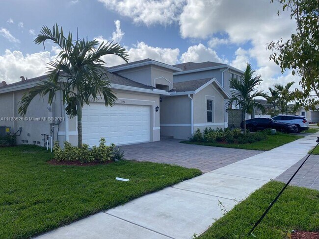 Foto del edificio - 13242 SW 270th Terrace