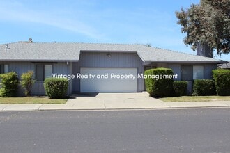 Building Photo - 907 Oro Way Building Photo - 907 Oro Way