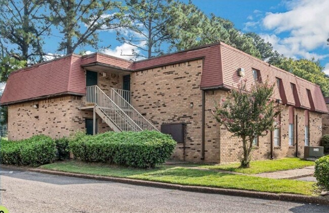 Foto del edificio - 2740 Ketchum Rd
