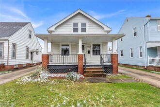 Building Photo - 3203 Ingleside Dr