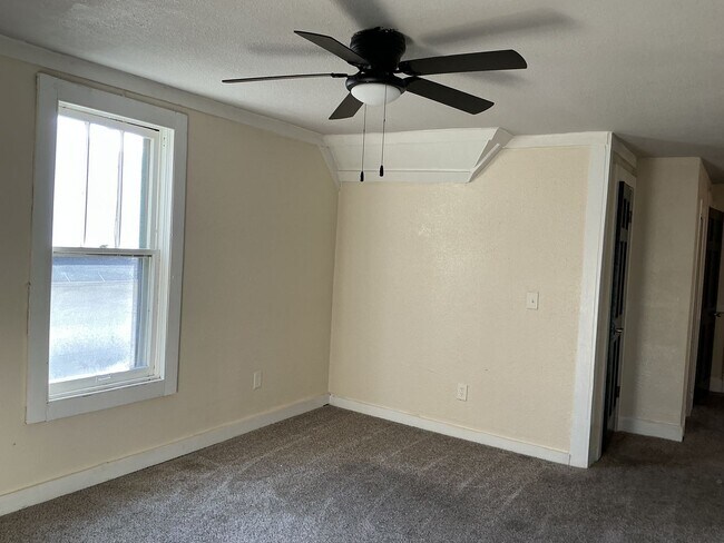 Foto del edificio - 2457 N 49th St