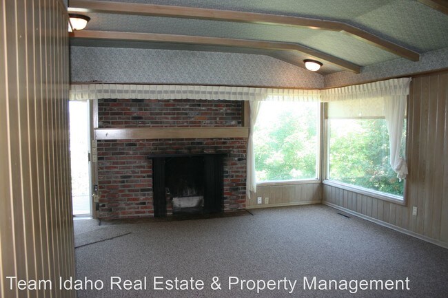 Building Photo - 612 Ridge Rd