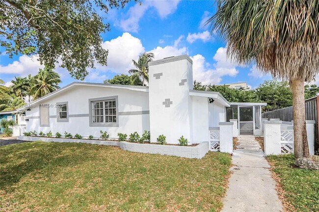 Foto del edificio - 4421 NW 34th Ct