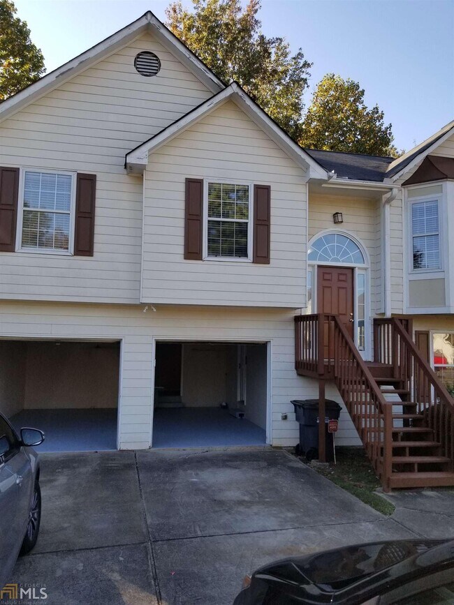 Building Photo - 1026 Pepper Cir