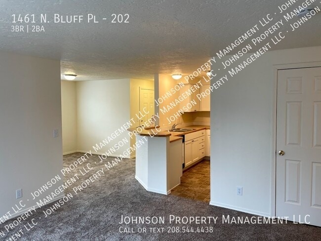 Building Photo - 1461 N Bluff Pl