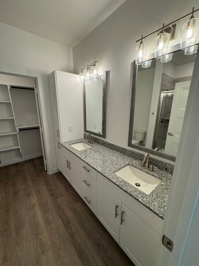 Building Photo - 4430 S Legacy Dr