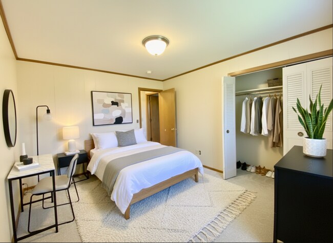 Foto del edificio - 2 Bed/1.5 Bath Ground floor