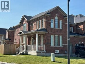 Building Photo - 57 Macbean Cres