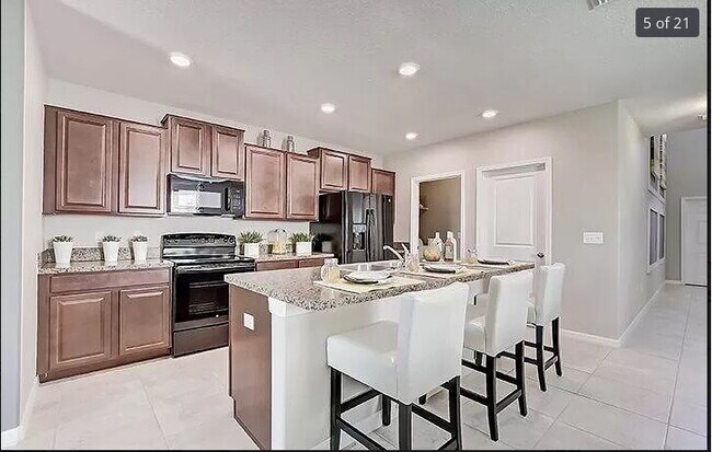 Foto del edificio - 7409 Rosy Periwinkle Ct