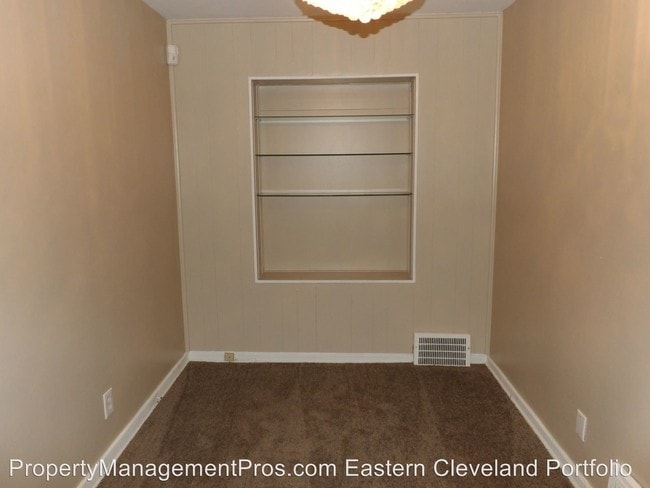 Building Photo - 25141 Treadwell Ave
