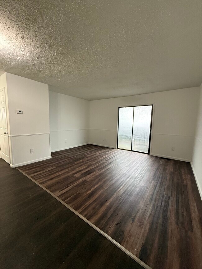 Foto del edificio - 601 Kinzer St