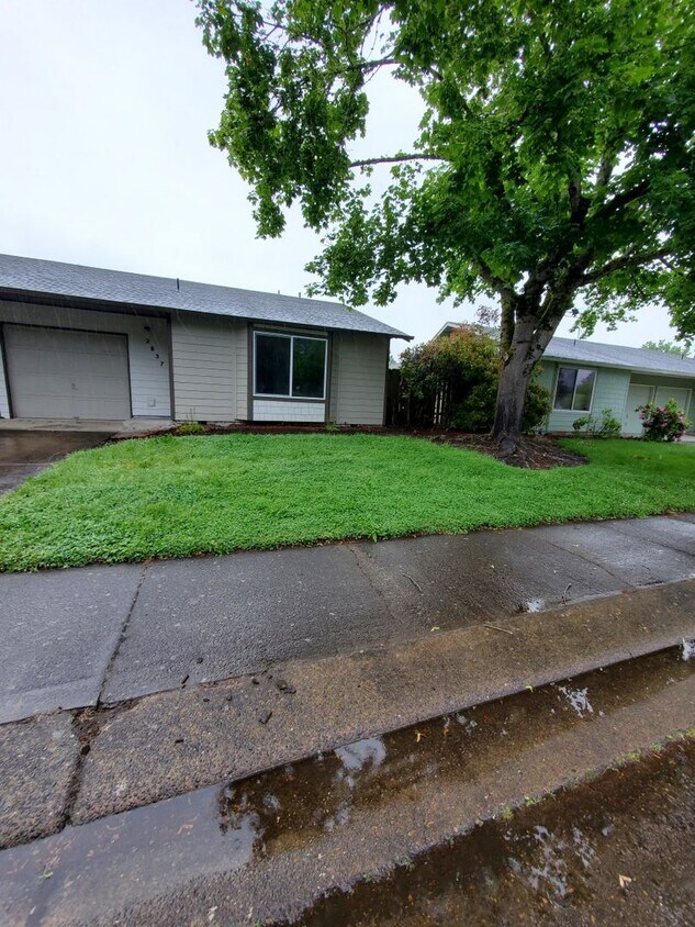 Foto principal - 2635-2637 S 7th St