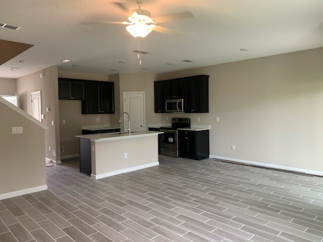 Building Photo - 36 Viceroy Ct