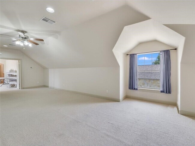 Foto del edificio - 15204 Barrie Dr