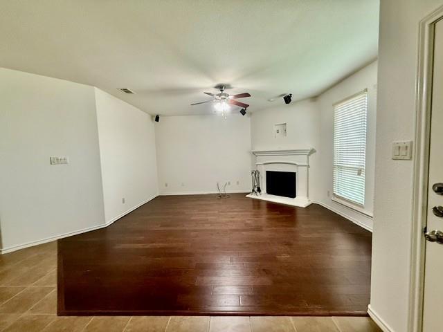 Building Photo - 1401 Elkford Ln