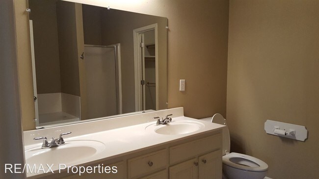 Building Photo - 3 br, 2 bath House - 40344 Crestridge