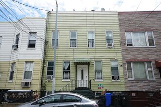 Building Photo - 54-10 Nurge Ave