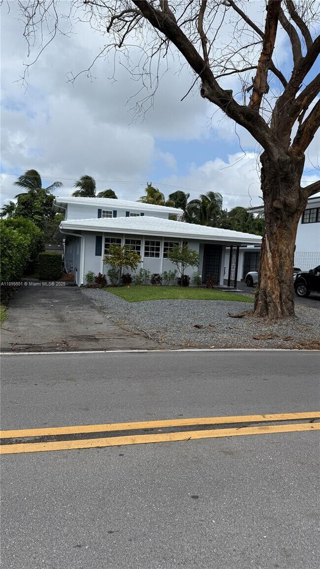 Foto del edificio - 1209 Campo Sano Ave