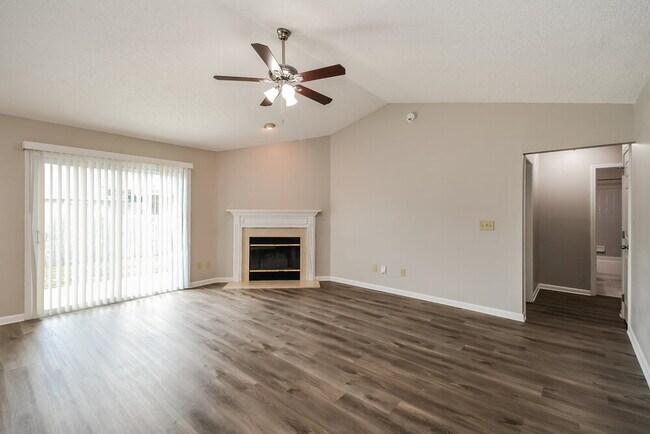 Foto del edificio - 509 Fallen Timbers Dr