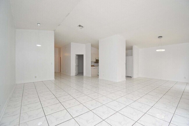 Foto del edificio - 1456 Waterway Cove Dr