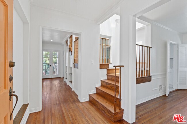 Building Photo - 3851 Olympiad Dr