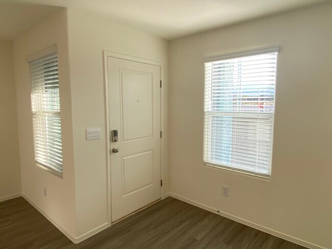 Foto del edificio - 9365 Quiet Lagoon St